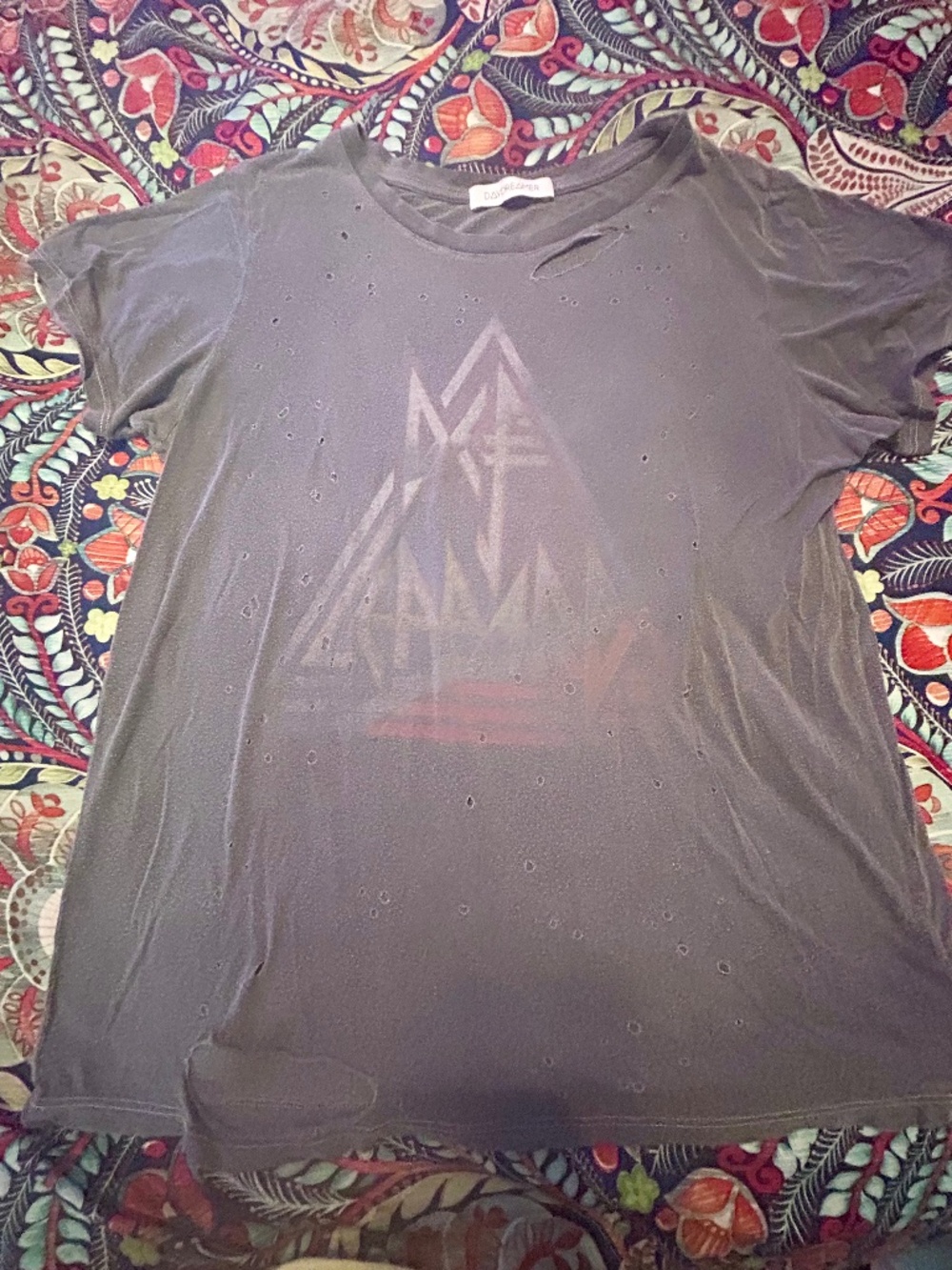 Daydreamer (Nordstrom) Distressed Vintage Def Leppard Tee